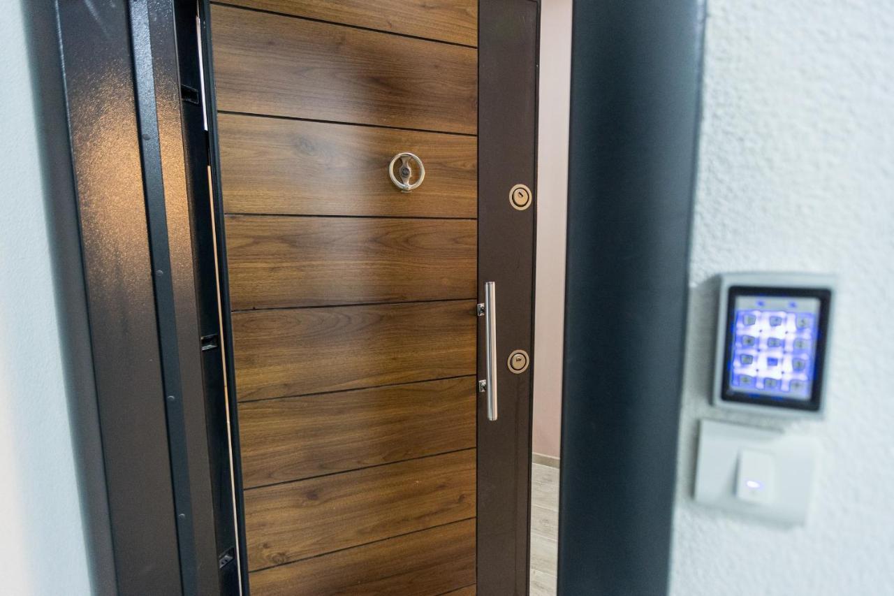 Blue Eye Ohrid Apartment Экстерьер фото
